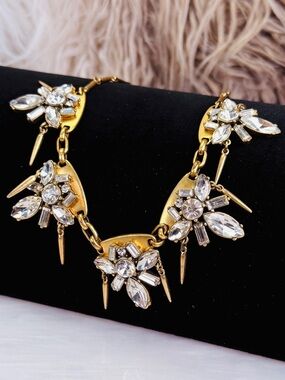 Vintage goldtone brass tone, bling statement, necklace